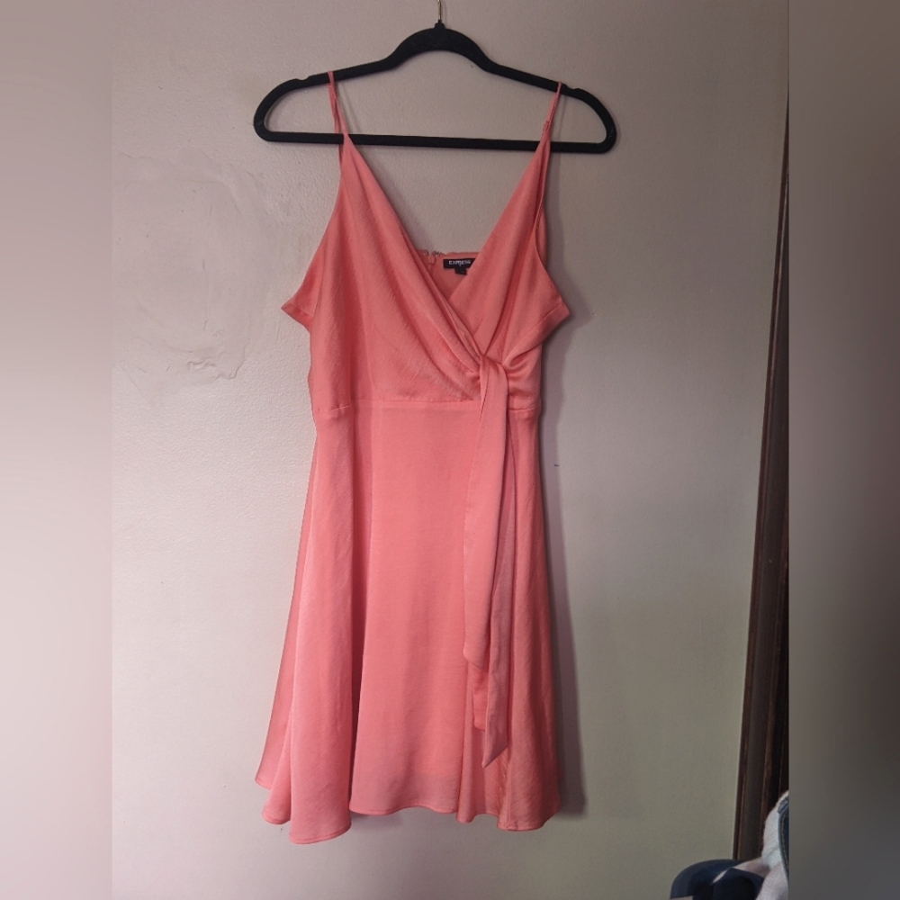Express faux wrap dress XL Coral Peachy color